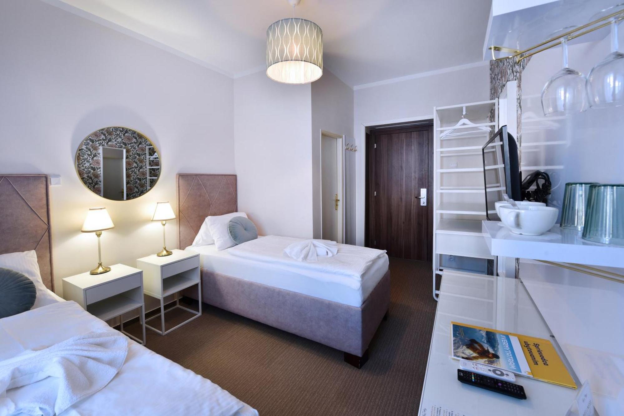 Aplend Hotel Lujza Major Татранска Ломница Экстерьер фото